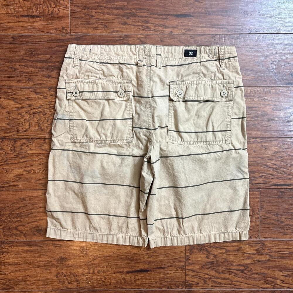 DC Shorts Y2K Striped Khaki Board Shorts Size 32